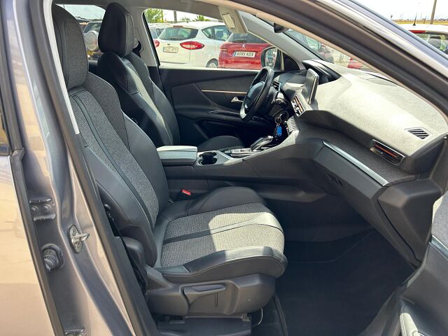 PEUGEOT 3008 ALLURE 1.2 E-THP AUTO SPANISH LHD IN SPAIN 43000 MILES SUPER 2020